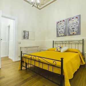 https://appartamento-martoglio-casa-vacanze.sicilyhotelsitaly.net
