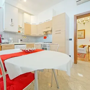 https://dolcevita-n-315.hotelinveneto.com
